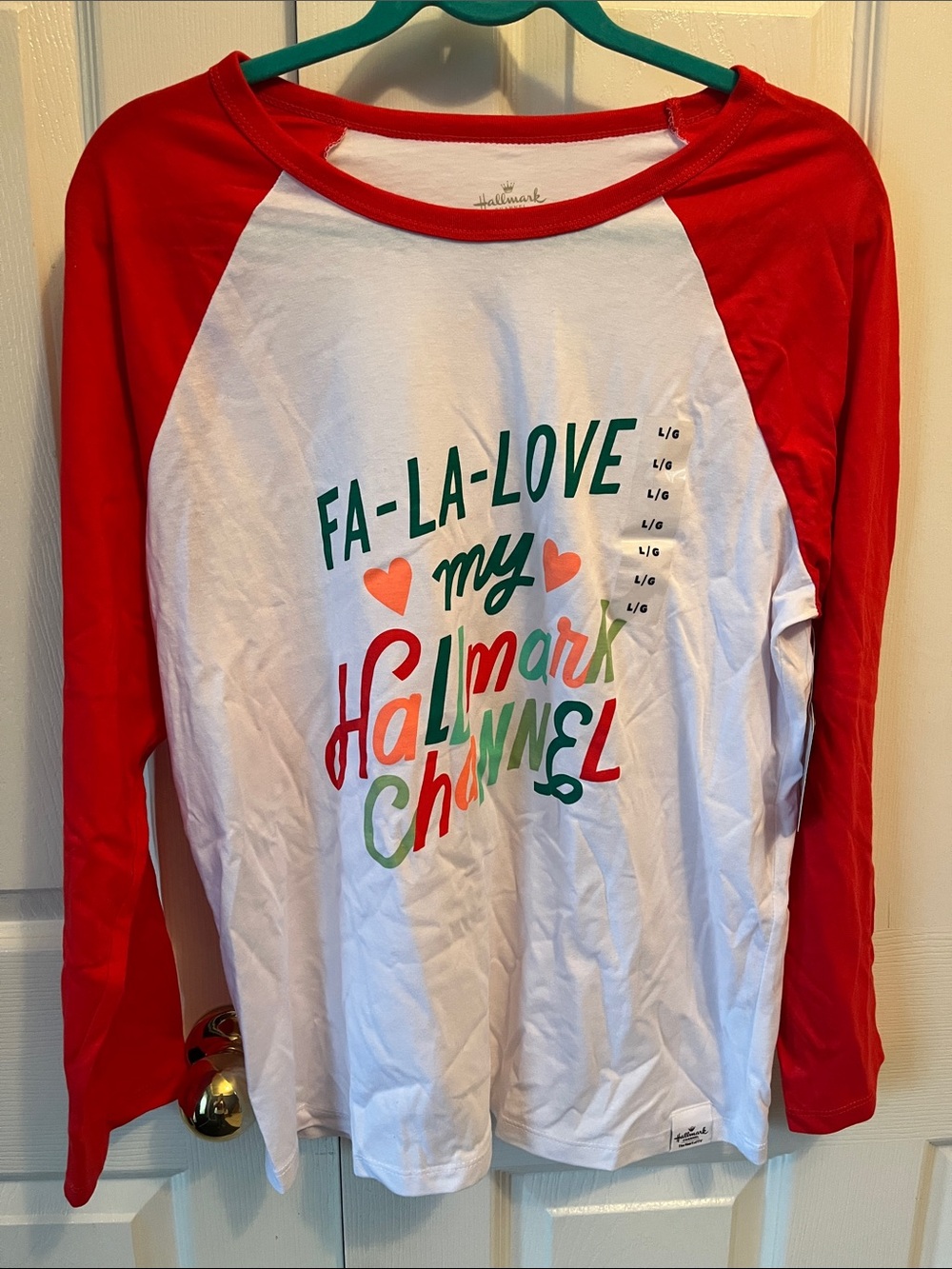 Hallmark Channel NWT Christmas Raglan Graphic Tee Large Fa-La-Love Red White